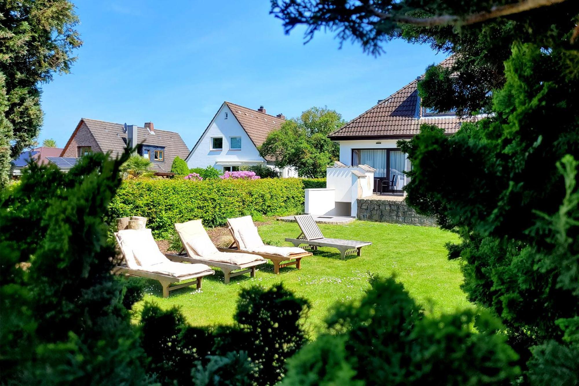 Strandnahe & Hochwertige Ferienunterkunft, Mit Gartenzugang, Parkplatz Und Fahrradunterstellplatz Шарбойц Экстерьер фото